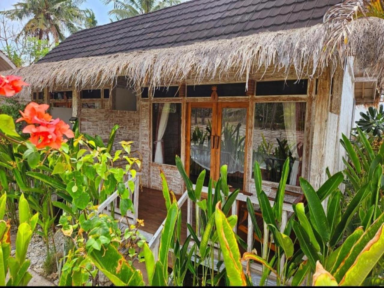Purple Beach - Maithelia - Gili Air Exterior photo